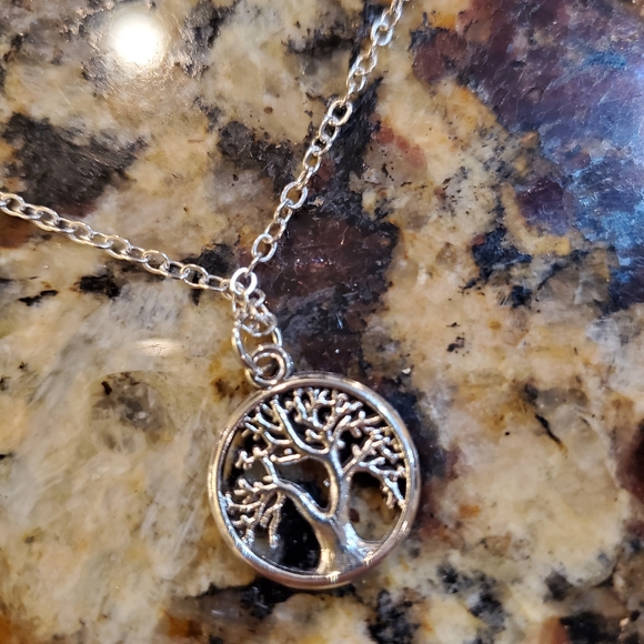 Gnoce tree of life pendant necklace - Picture 3 of 4